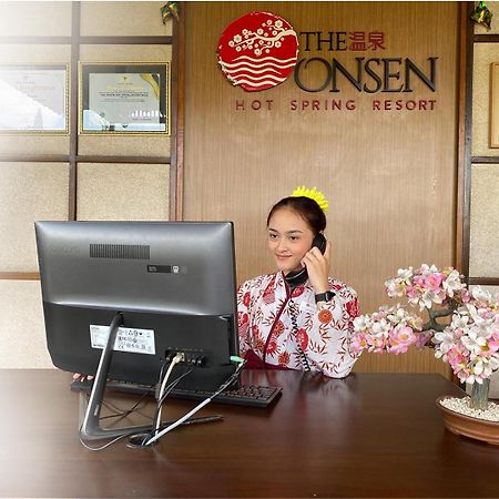 The Onsen Hot Spring Resort Batu (East Java) Exterior foto